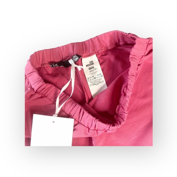 new Love Moschino ☻︎ Logo Zipper Detail Shorts ☻︎ Neon Toggle ☻︎ Fuchsia Pink ☻︎ - Picture 11 of 17